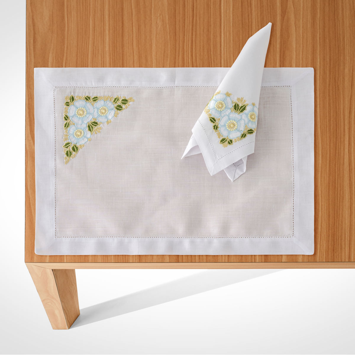 02 06 0099 Jg Americano Flores Azul.jpg